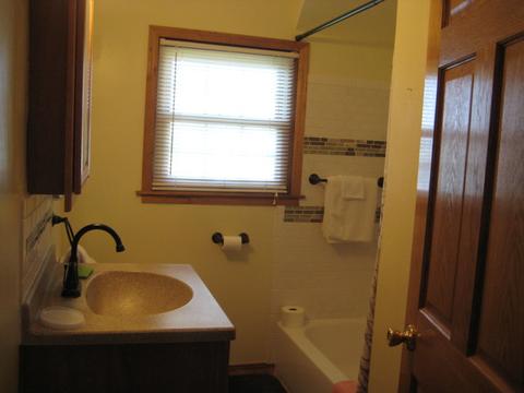 704 E 16th St, Sterling, IL 61081 photo 5