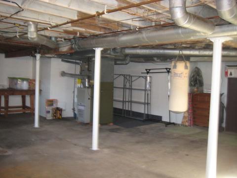 704 E 16th St, Sterling, IL 61081 photo 9