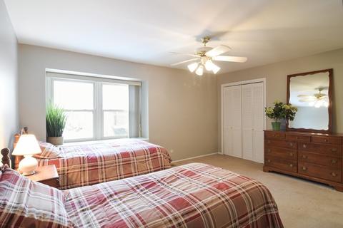 2 Brookton On Auburn, Rolling Meadows, IL 60008 photo 5