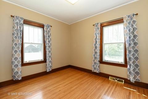 720 Augusta Ave, Elgin, IL 60120 photo 11