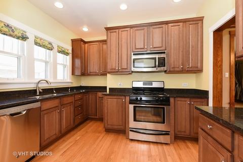 720 Augusta Ave, Elgin, IL 60120 photo 4