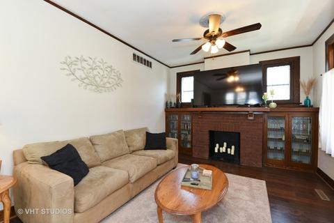 1057 Bellevue Ave, Elgin, IL 60120 photo 6