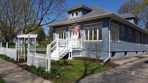 1057 Bellevue Ave, Elgin, IL 60120 photo 2