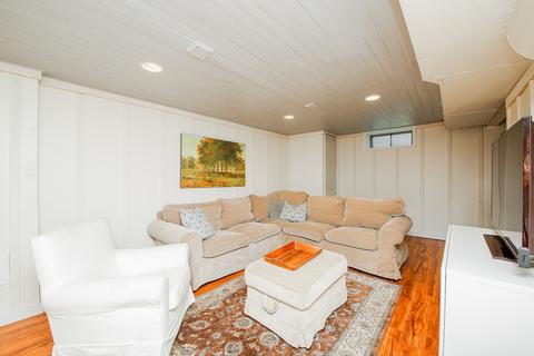 843 N Summit St, Wheaton, IL 60187 photo 12