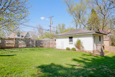 843 N Summit St, Wheaton, IL 60187 photo 16