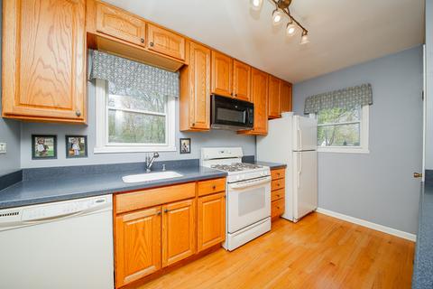 843 N Summit St, Wheaton, IL 60187 photo 6