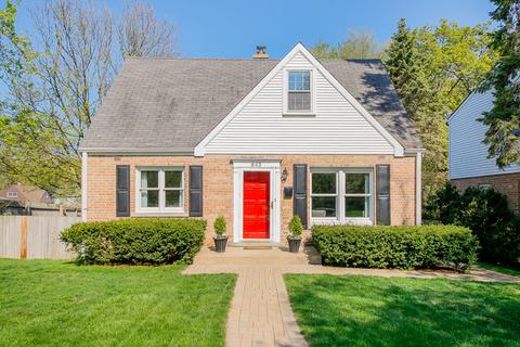 843 N Summit St, Wheaton, IL 60187 photo 1