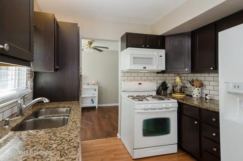 1021 Wesley Ln, Algonquin, IL 60102 photo 3