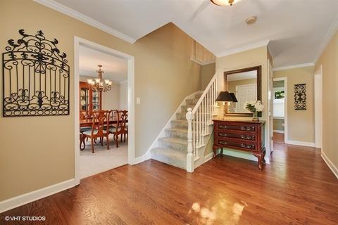 2601 Mill Creek Ln, Rolling Meadows, IL 60008 photo 3