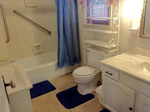 2421 Main St, Peru, IL 61354 photo 9