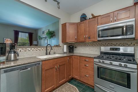 4125 Rivertowne Dr, Plainfield, IL 60586 photo 5