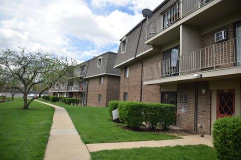 148 E Bailey Rd #E, Naperville, IL 60565 photo 15