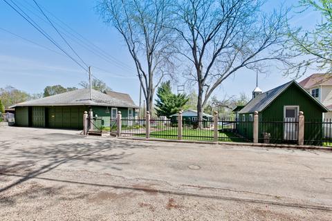 2406 Orchard Beach Rd, Mchenry, IL 60050 photo 4