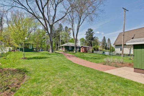 2406 Orchard Beach Rd, Mchenry, IL 60050 photo 10