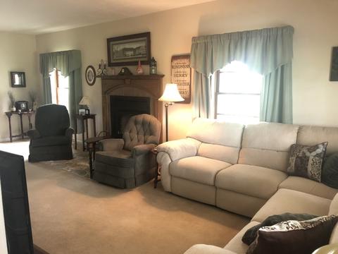 14903 W Eagle Point Rd, Polo, IL 61064 photo 3
