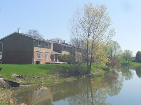 1593 Brittany Ct, Wheaton, IL 60187 photo 3