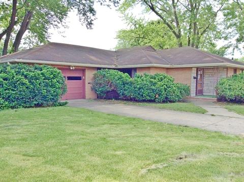 2103 Crescent Dr, Peru, IL 61354 photo 1