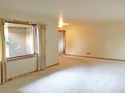 2103 Crescent Dr, Peru, IL 61354 photo 7