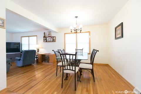 385 Triggs Ave, Elgin, IL 60123 photo 7