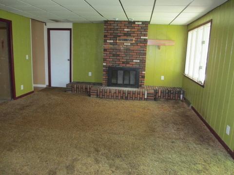 102 Main St, Allerton, IL 61810 photo 2