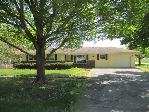102 Main St, Allerton, IL 61810 photo 1