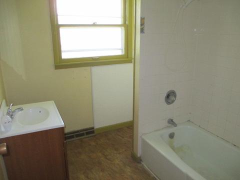 102 Main St, Allerton, IL 61810 photo 3