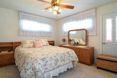 121 Stacy Ct, Glenview, IL 60025 photo 7
