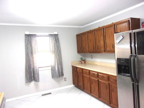 1360 Mabel Ct, Morris, IL 60450 photo 9