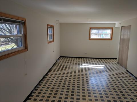 725 Milton Ln, Hoffman Estates, IL 60169 photo 18