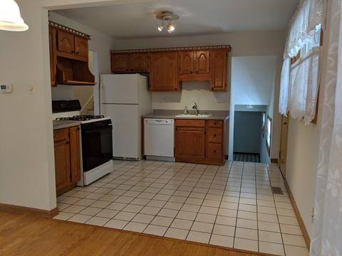 725 Milton Ln, Hoffman Estates, IL 60169 photo 7