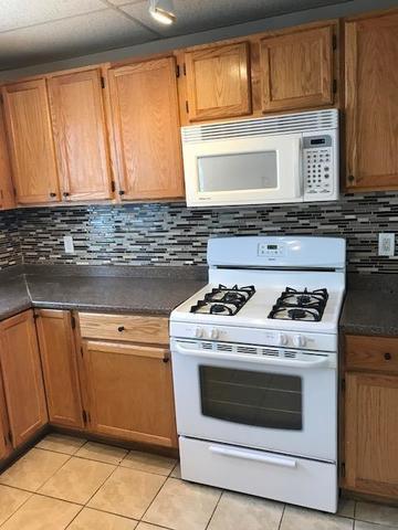 662 Ford Ave, Elgin, IL 60120 photo 6