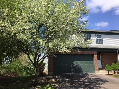 929 Old Oak Cir, Algonquin, IL 60102 photo 1