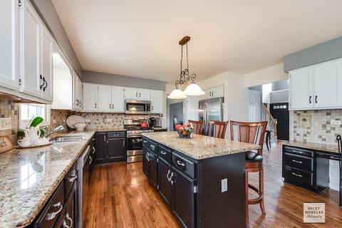 16215 Fairfield Dr, Plainfield, IL 60586 photo 3