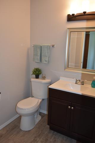 1329 Hassell Dr, Hoffman Estates, IL 60169 photo 15