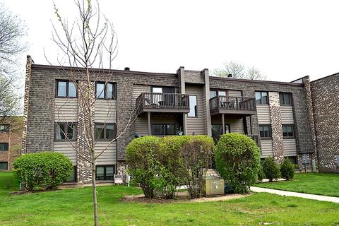 1464 Stonebridge Cir #E1, Wheaton, IL 60189 photo 1