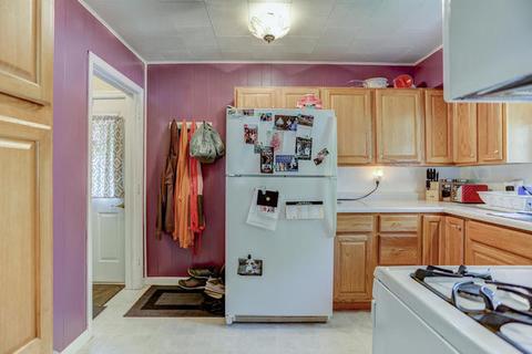 562 E Patton St, Paxton, IL 60957 photo 9