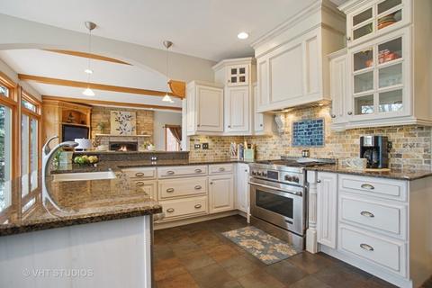 235 W North St, Itasca, IL 60143 photo 11