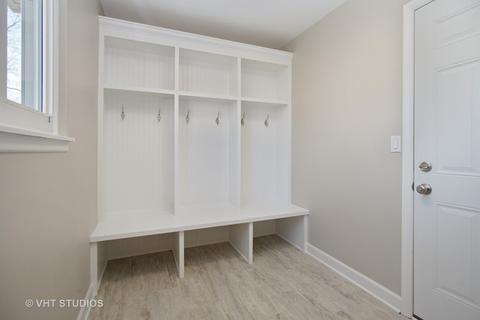 902 E Paddock Dr, Palatine, IL 60074 photo 8