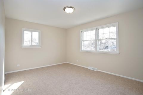 902 E Paddock Dr, Palatine, IL 60074 photo 16