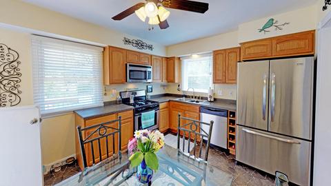 22 Woodview Ln, Algonquin, IL 60102 photo 14