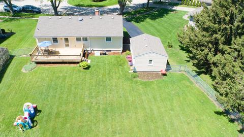 22 Woodview Ln, Algonquin, IL 60102 photo 4