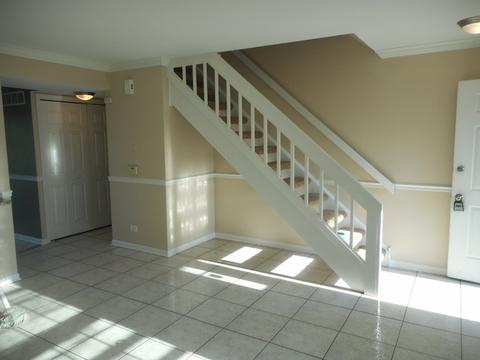 775 Thoreau Dr, Elgin, IL 60120 photo 6