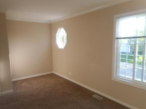 775 Thoreau Dr, Elgin, IL 60120 photo 4
