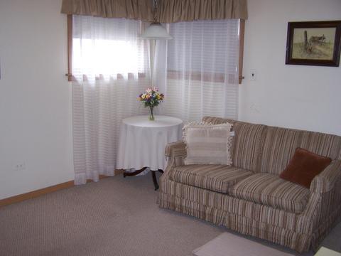 1319 E Algonquin Rd, Des Plaines, IL 60016 photo 11