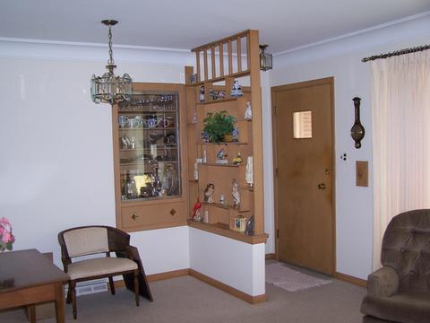 1319 E Algonquin Rd, Des Plaines, IL 60016 photo 3