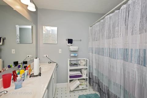 172 Oak St, Elgin, IL 60123 photo 9