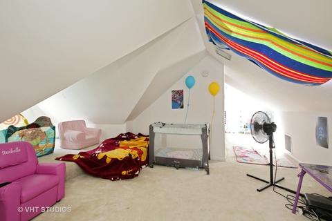 172 Oak St, Elgin, IL 60123 photo 7