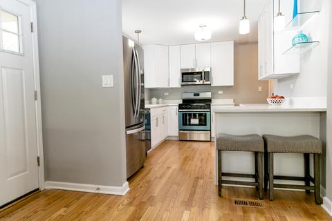 9107 Forestview Rd, Evanston, IL 60203 photo 11