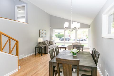 9107 Forestview Rd, Evanston, IL 60203 photo 3