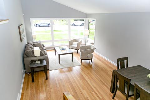 9107 Forestview Rd, Evanston, IL 60203 photo 4